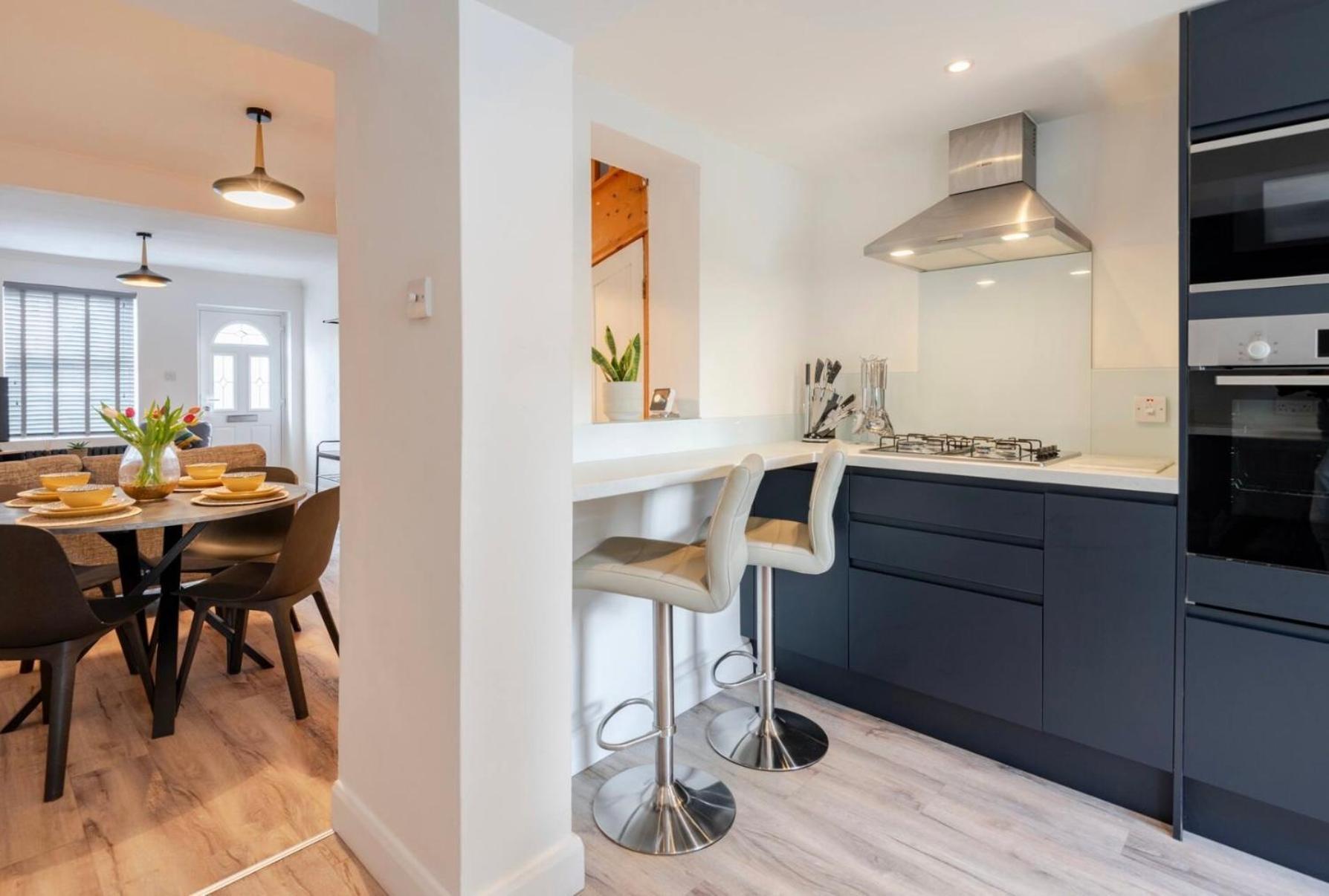 Modern 2 Bed House In Rainham, Kent - Central Location Rainham  Eksteriør bilde